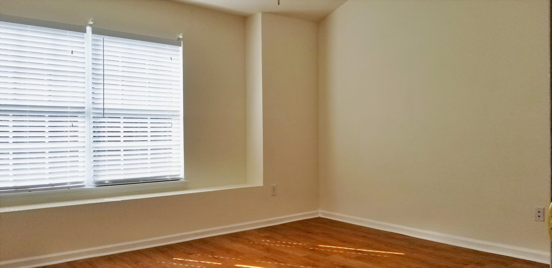 Charleston House: 218 Kelsey Blvd