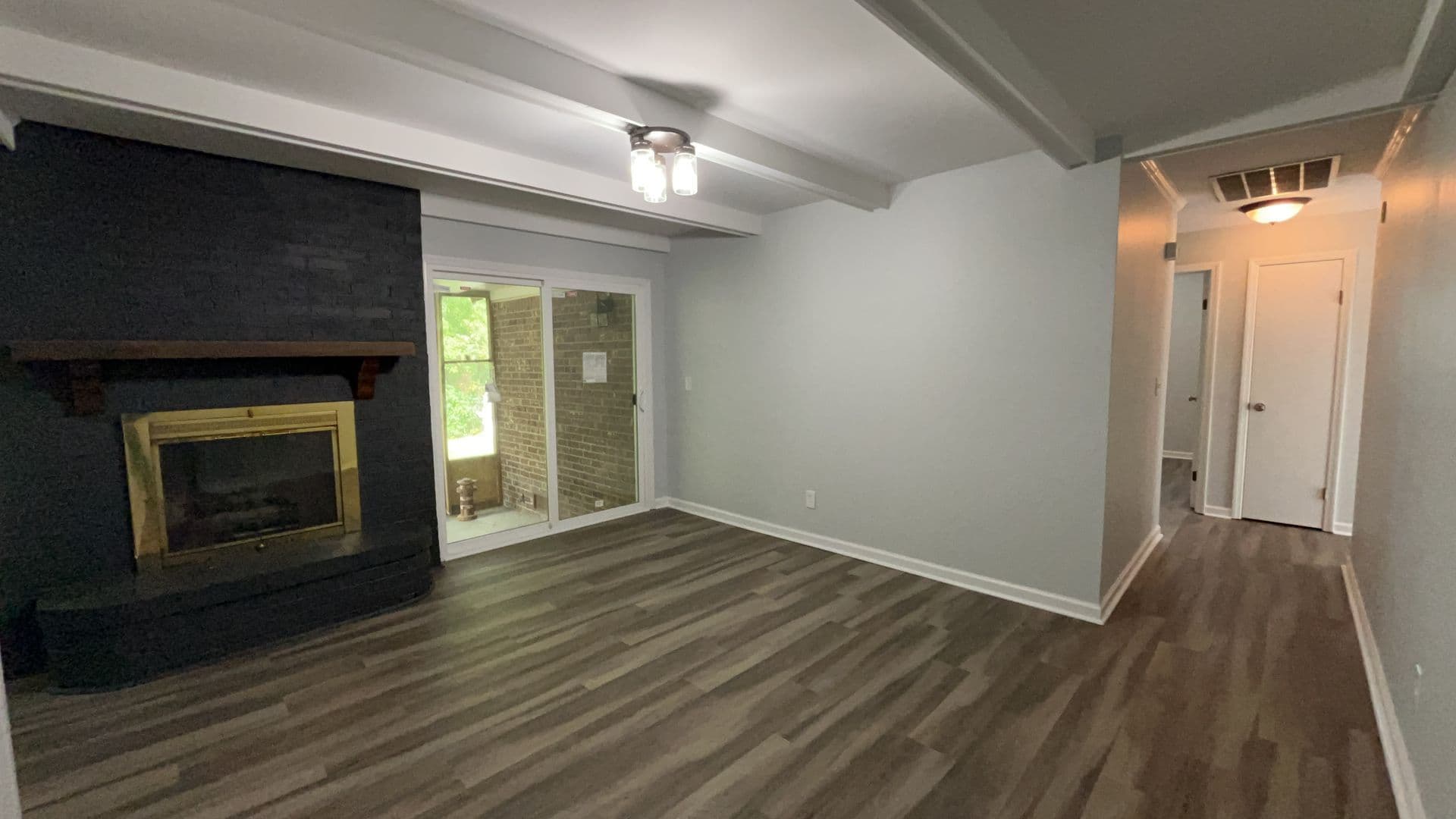 Ladson House: 226 Loblolly Circle