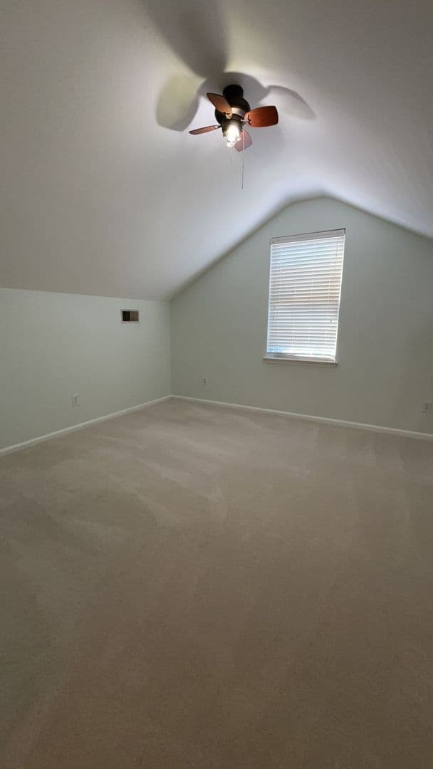 Goose Creek House: 111 Wildberry Lane