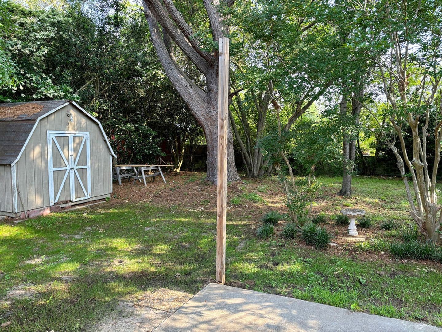 Charleston House: 2012 Boeing Avenue
