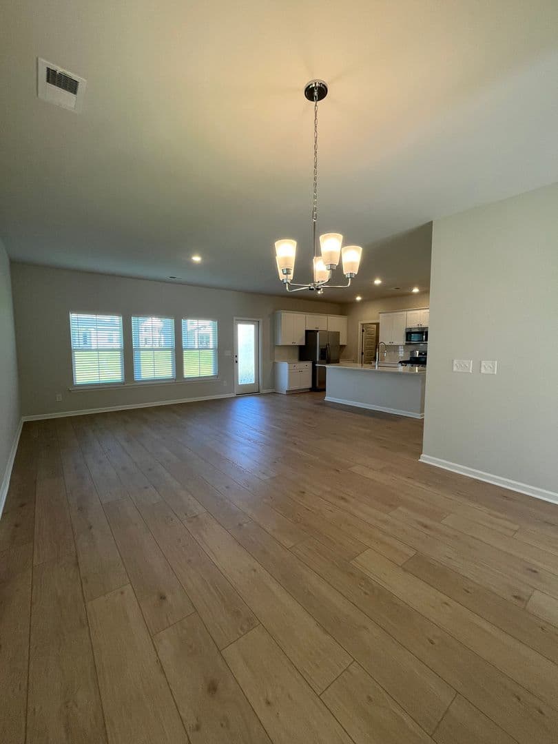 Summerville House: 1038 Adirondack Drive