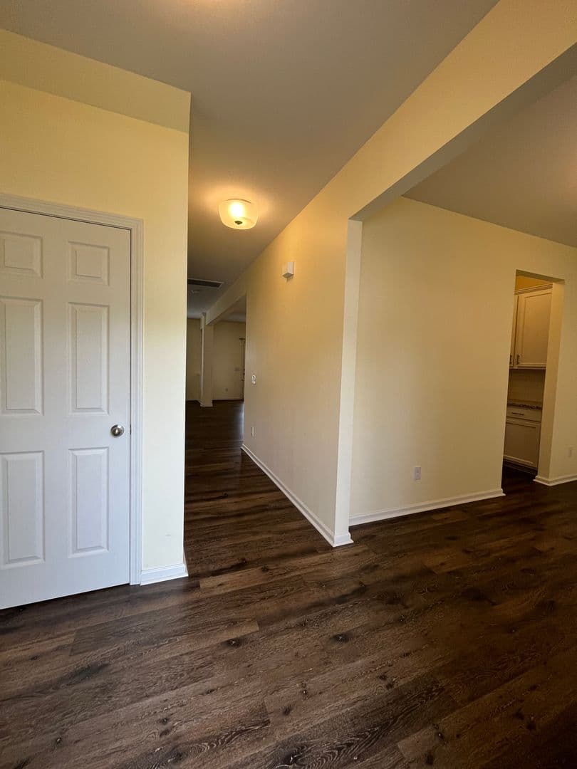 Summerville House: 396 Dunlin Drive