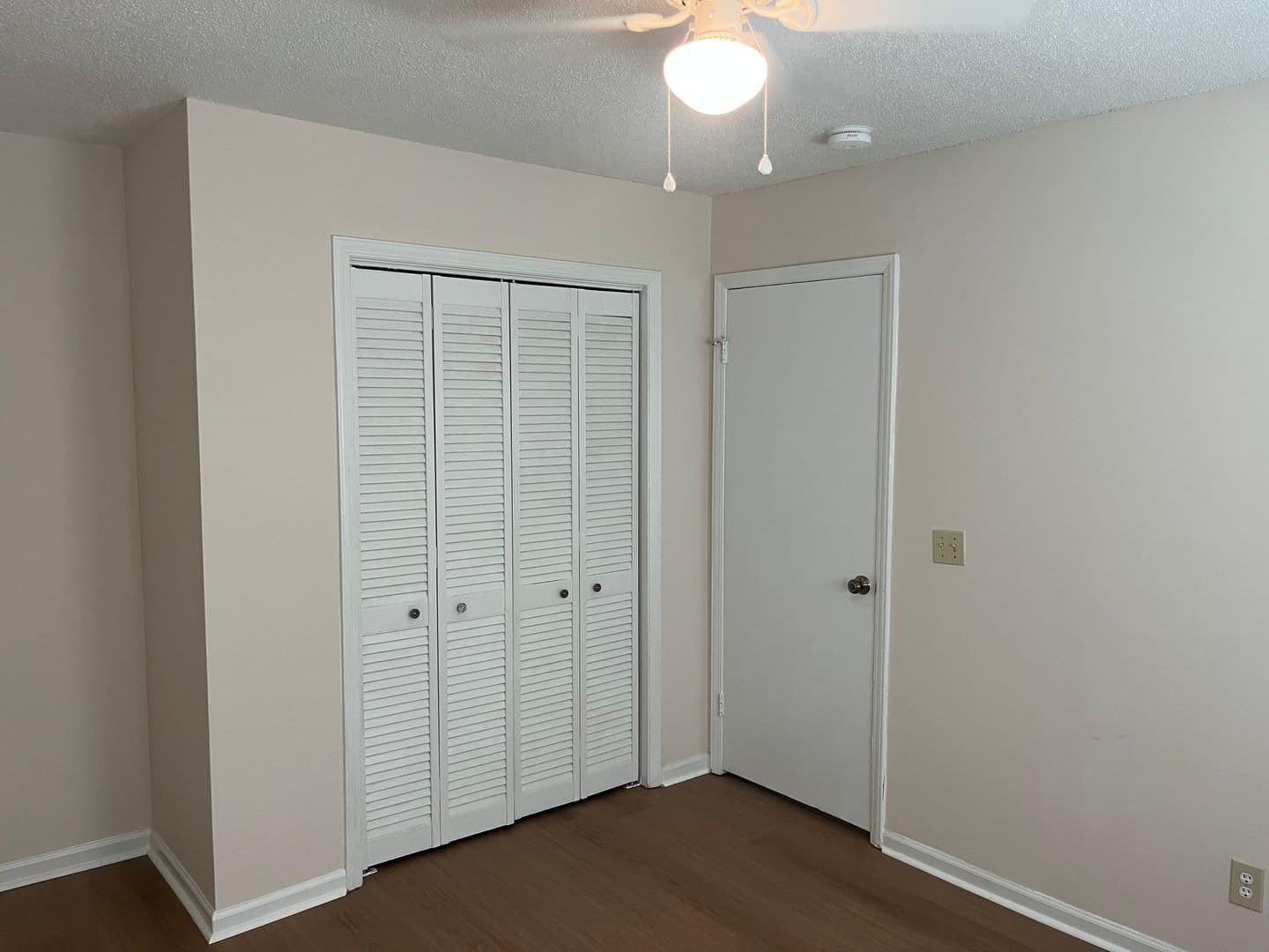 Hanahan House: 25 N Basilica Avenue