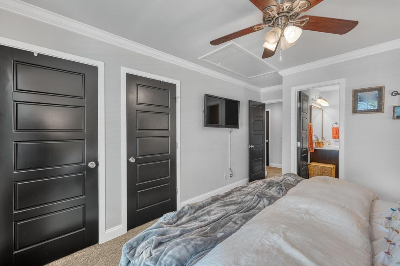 Mount Pleasant House: 1721 Deer Path Drive