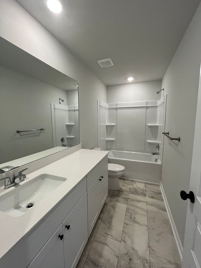 Summerville House: 1038 Adirondack Drive