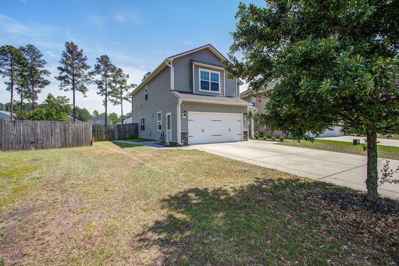 Summerville House: 411 Ridgedale Rd.
