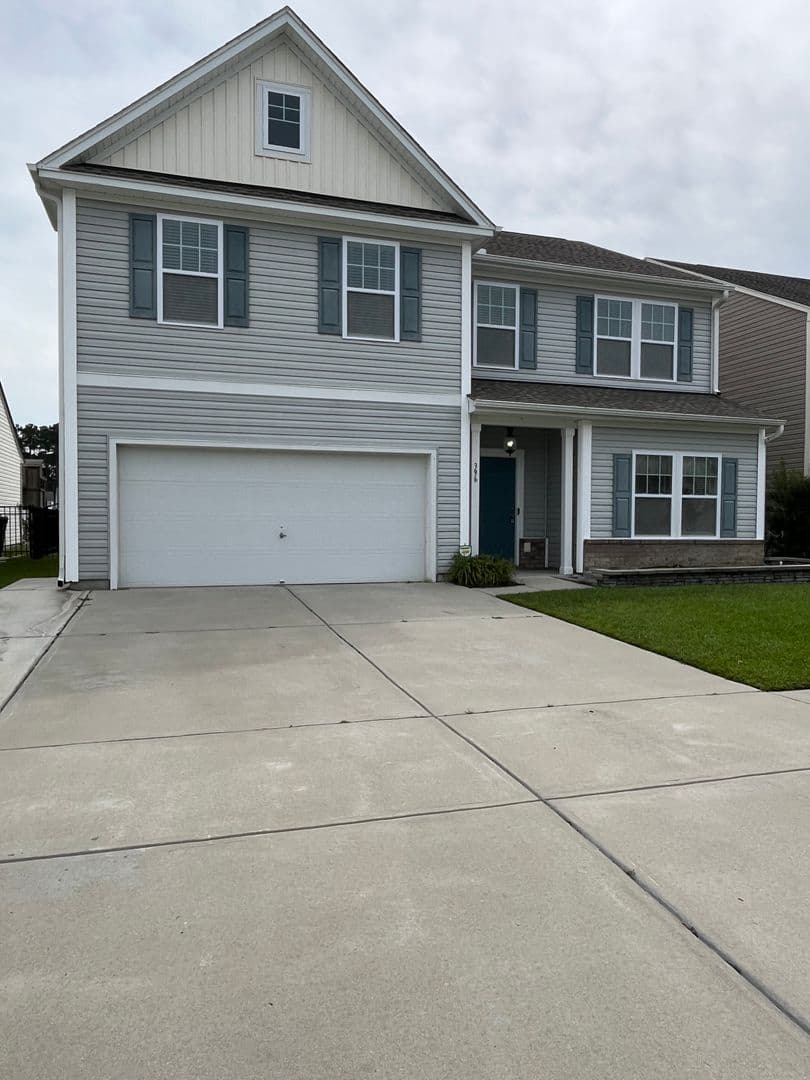 Summerville House: 396 Dunlin Drive