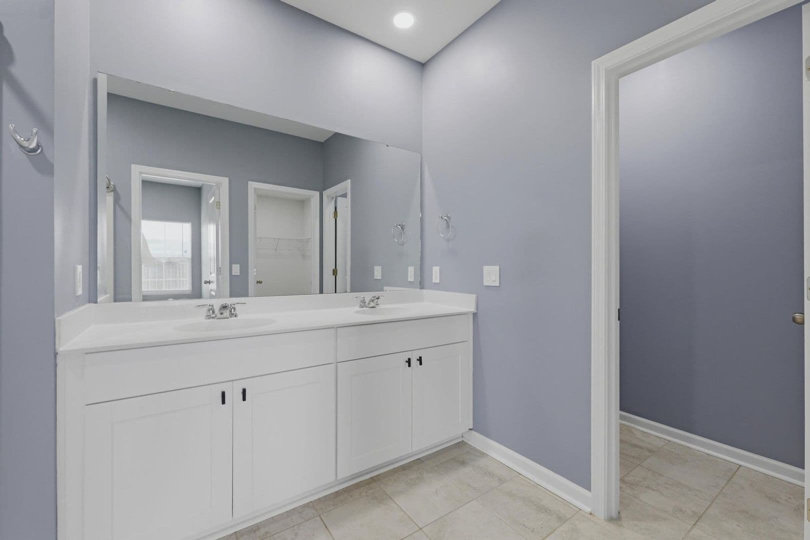 Summerville House: 514 Spanish Wells Rd.