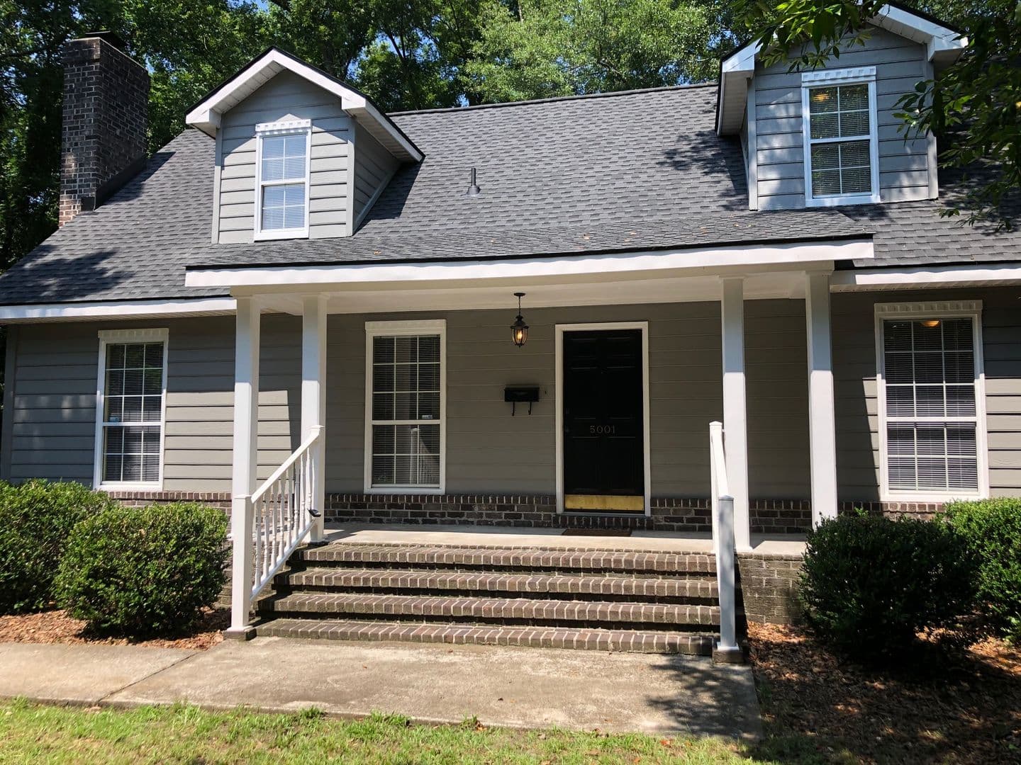 North Charleston House: 5001 N Rhett Avenue