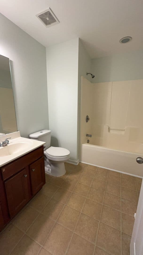 Goose Creek House: 111 Wildberry Lane