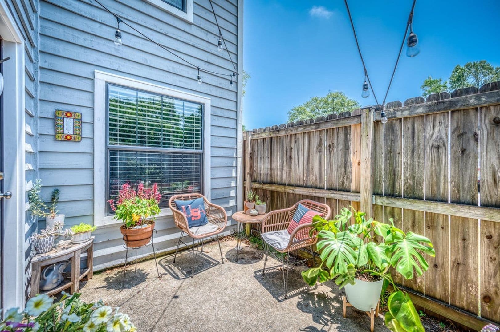 Mount Pleasant House: 1721 Deer Path Drive