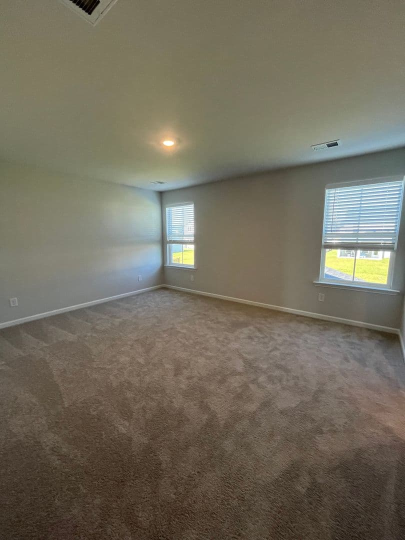 Summerville House: 1038 Adirondack Drive