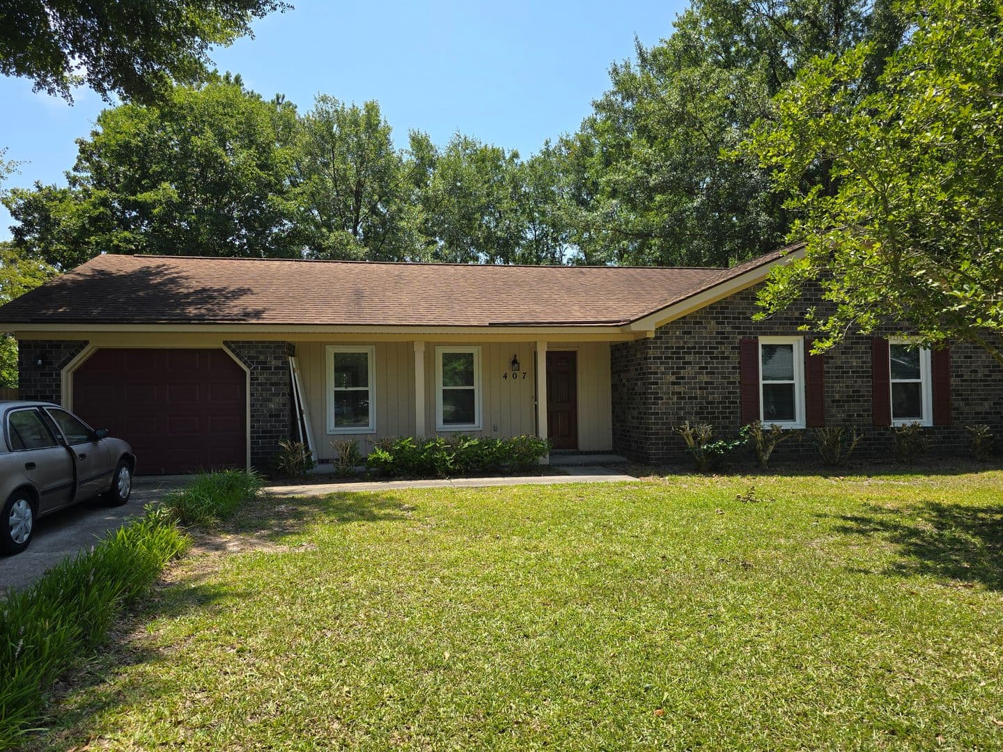 Summerville House: 407 Indian Drive