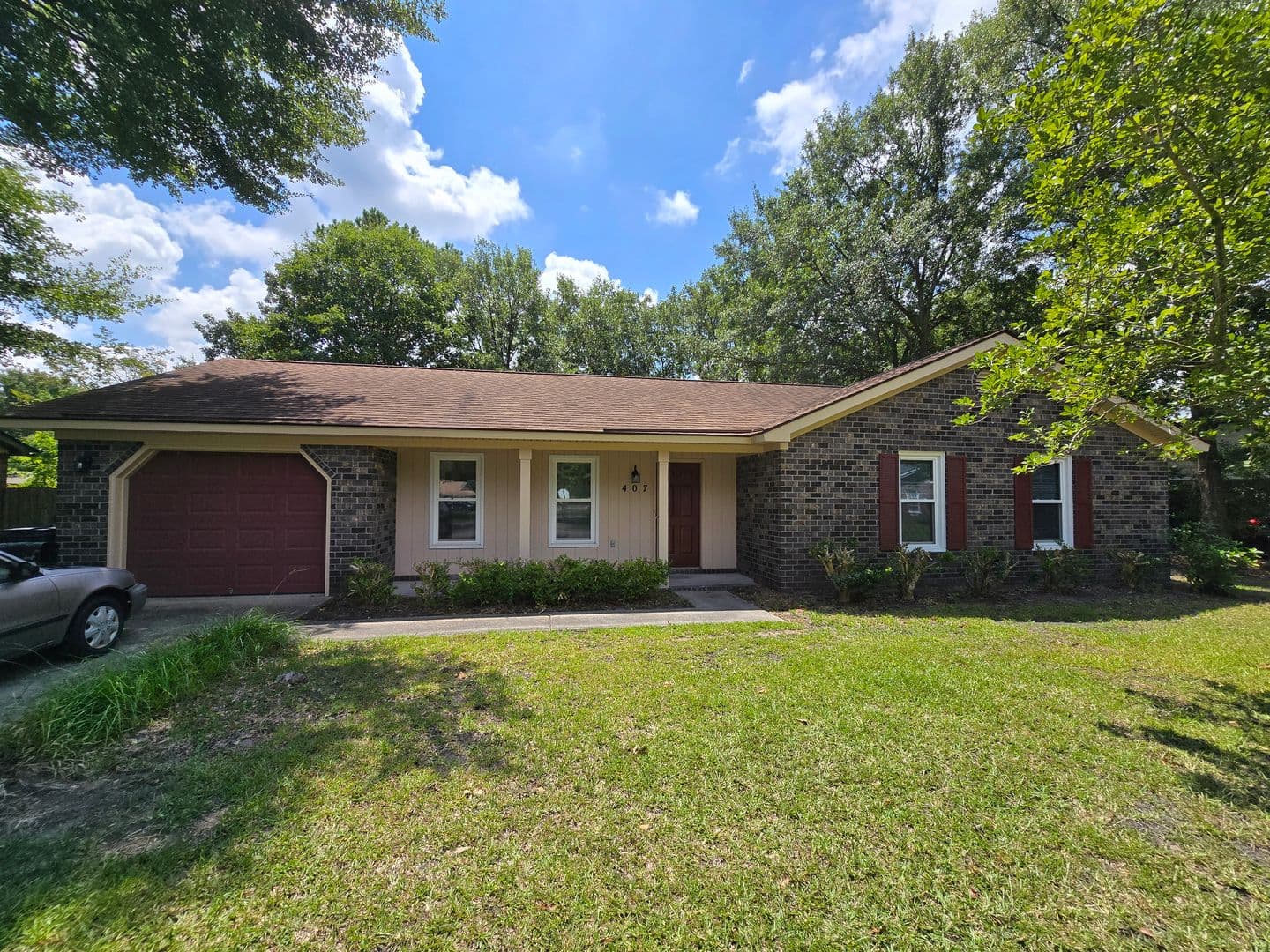 Summerville House: 407 Indian Drive