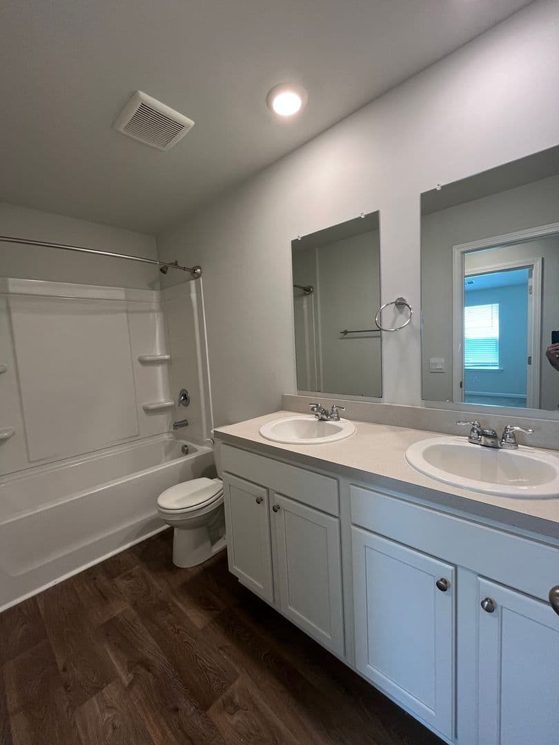 Moncks Corner House: 264 Blue Haw Drive