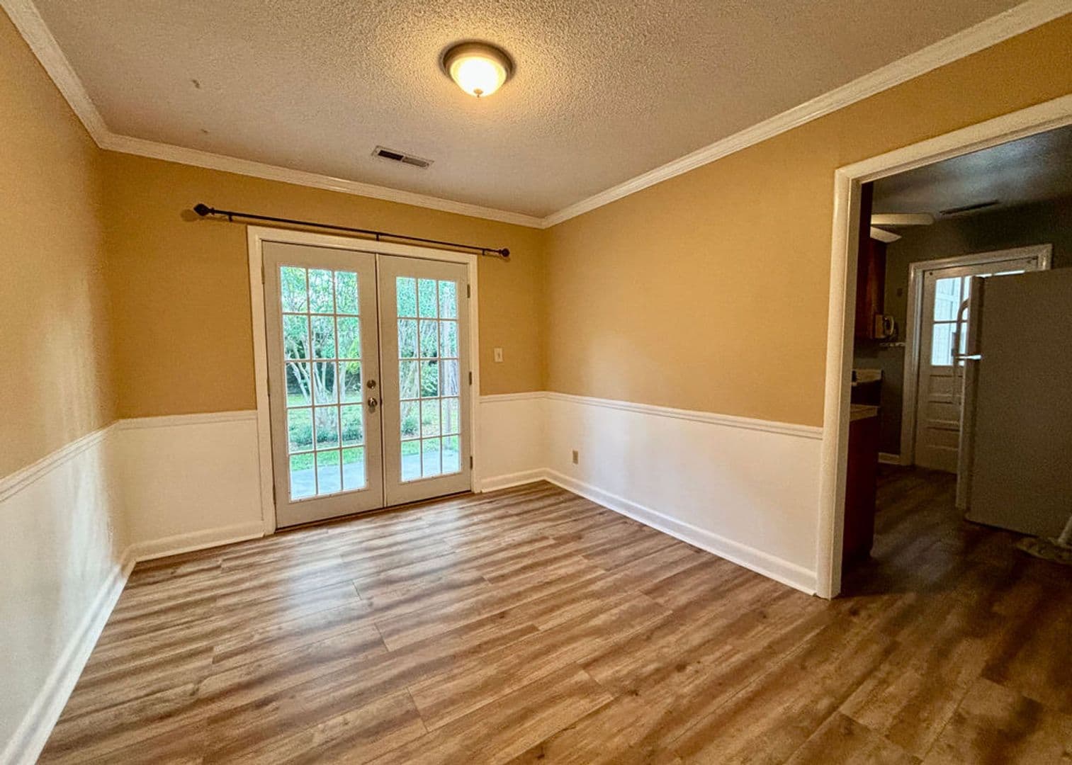 Charleston House: 2012 Boeing Avenue
