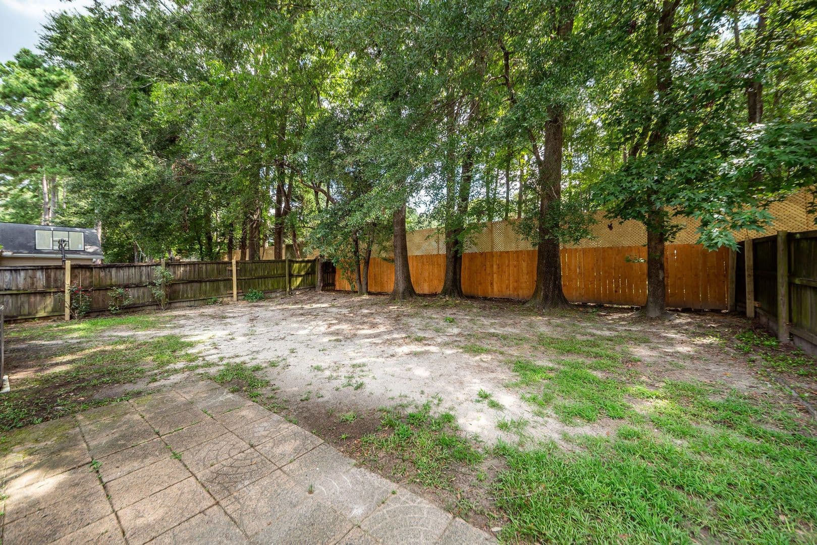 Summerville House: 248 Trickle Drive