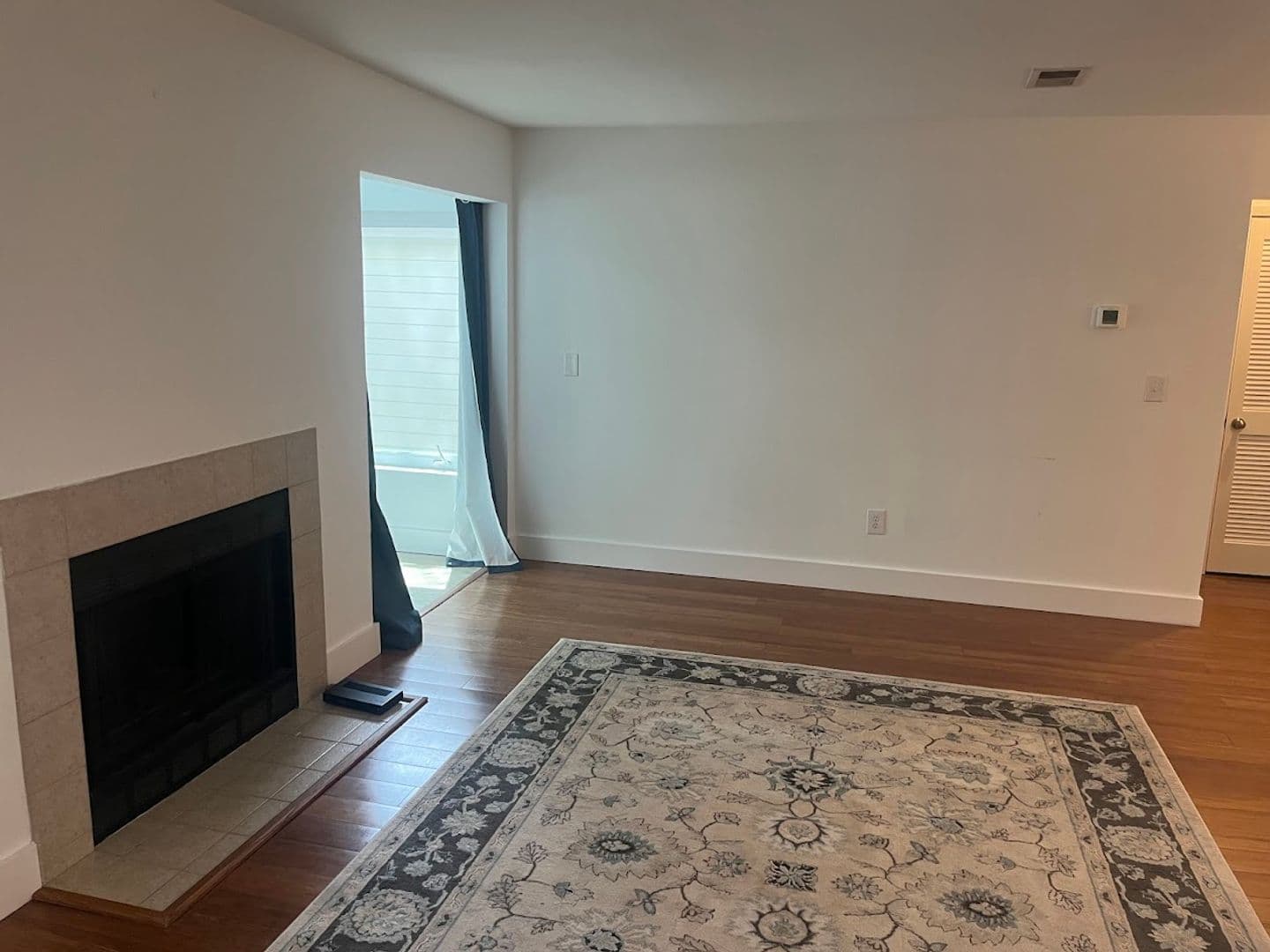 Mount Pleasant House: 272 Alexandra Drive Unit 7