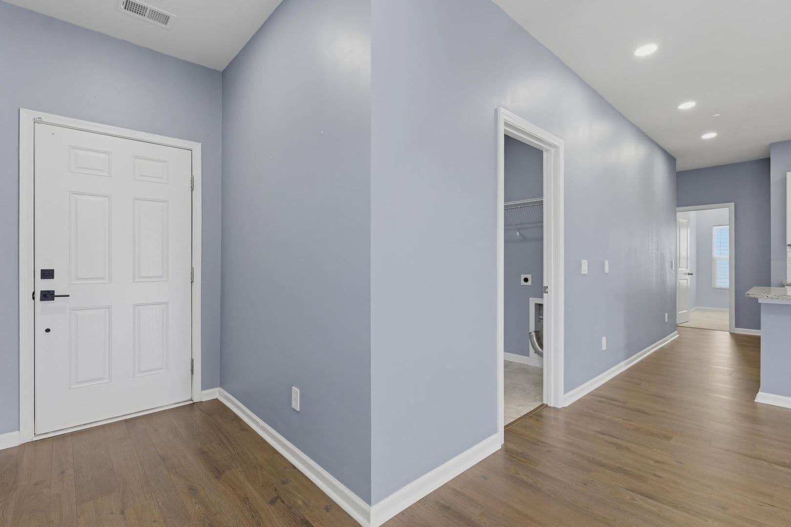 Summerville House: 514 Spanish Wells Rd.