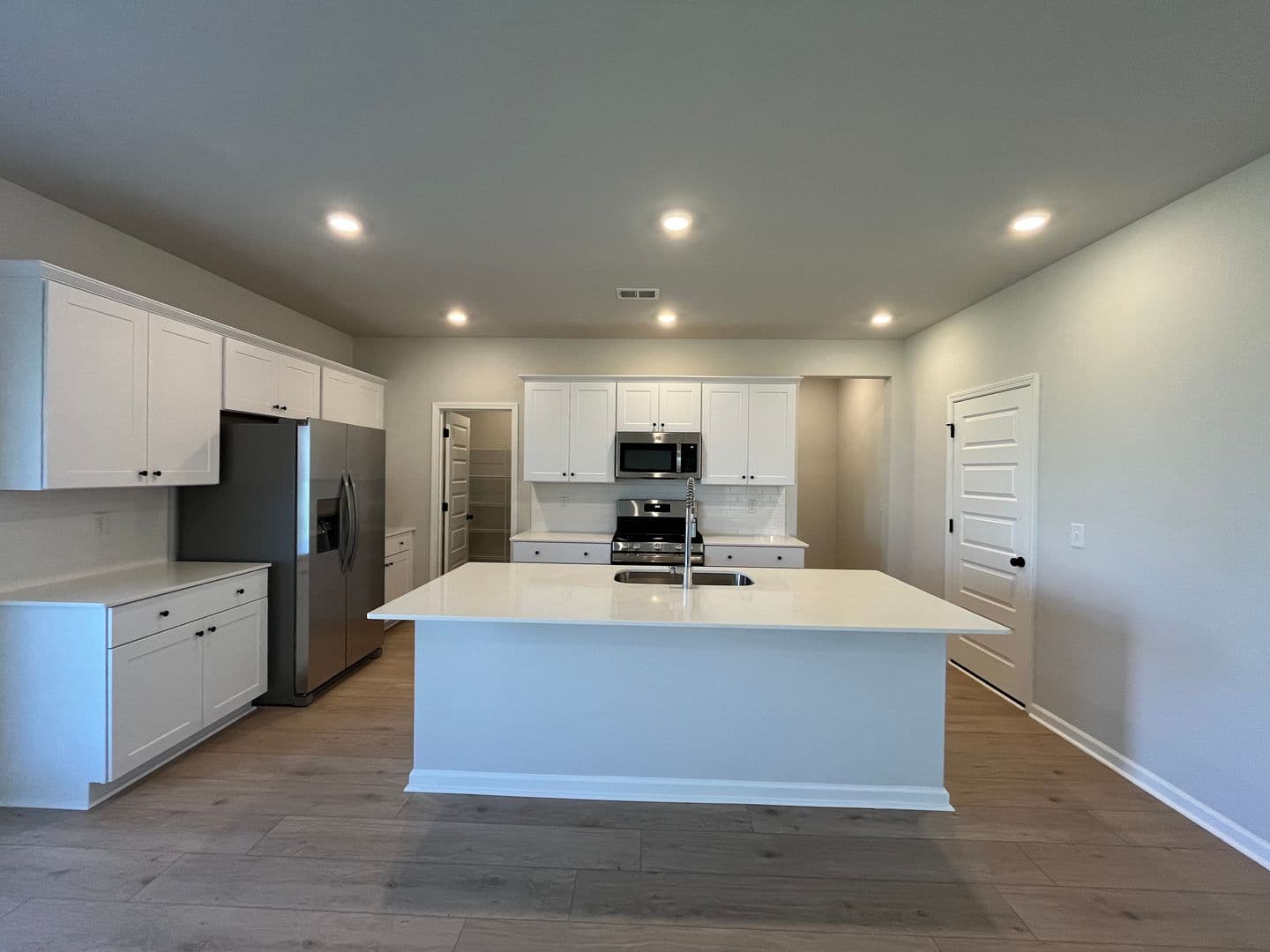 Summerville House: 1038 Adirondack Drive