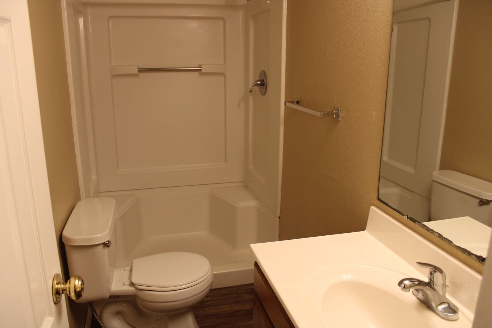 Manhattan Apartment: 923 Bluemont