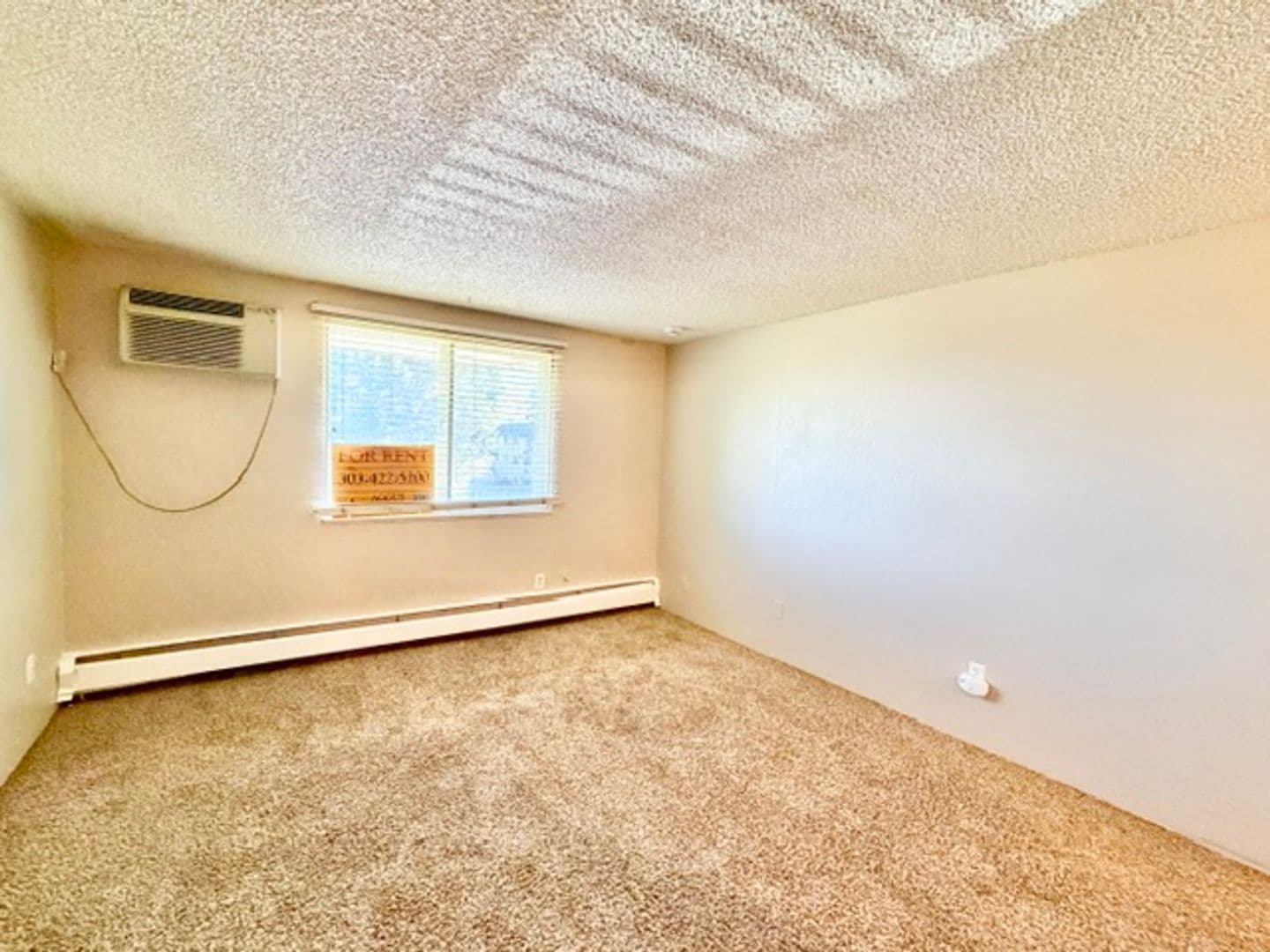 Denver Apartment: 8822 E. Florida Ave #206