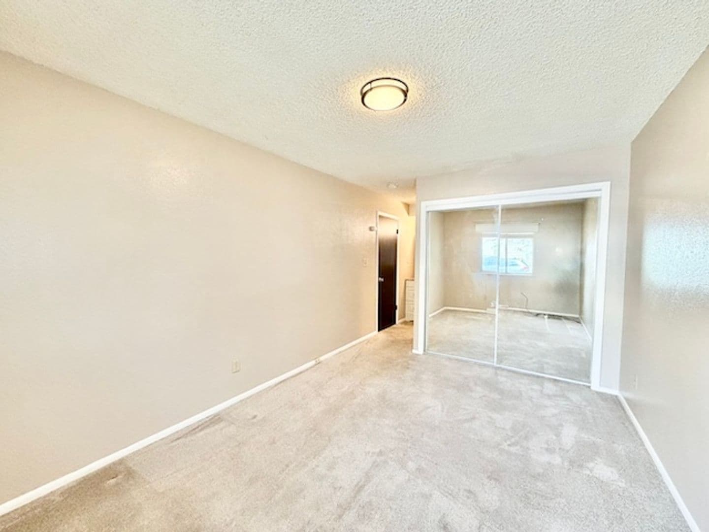 Lakewood Apartment: 954 S. Miller St.