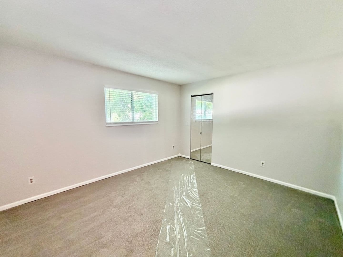 Lakewood Apartment: 400 Zang St. Apt 107