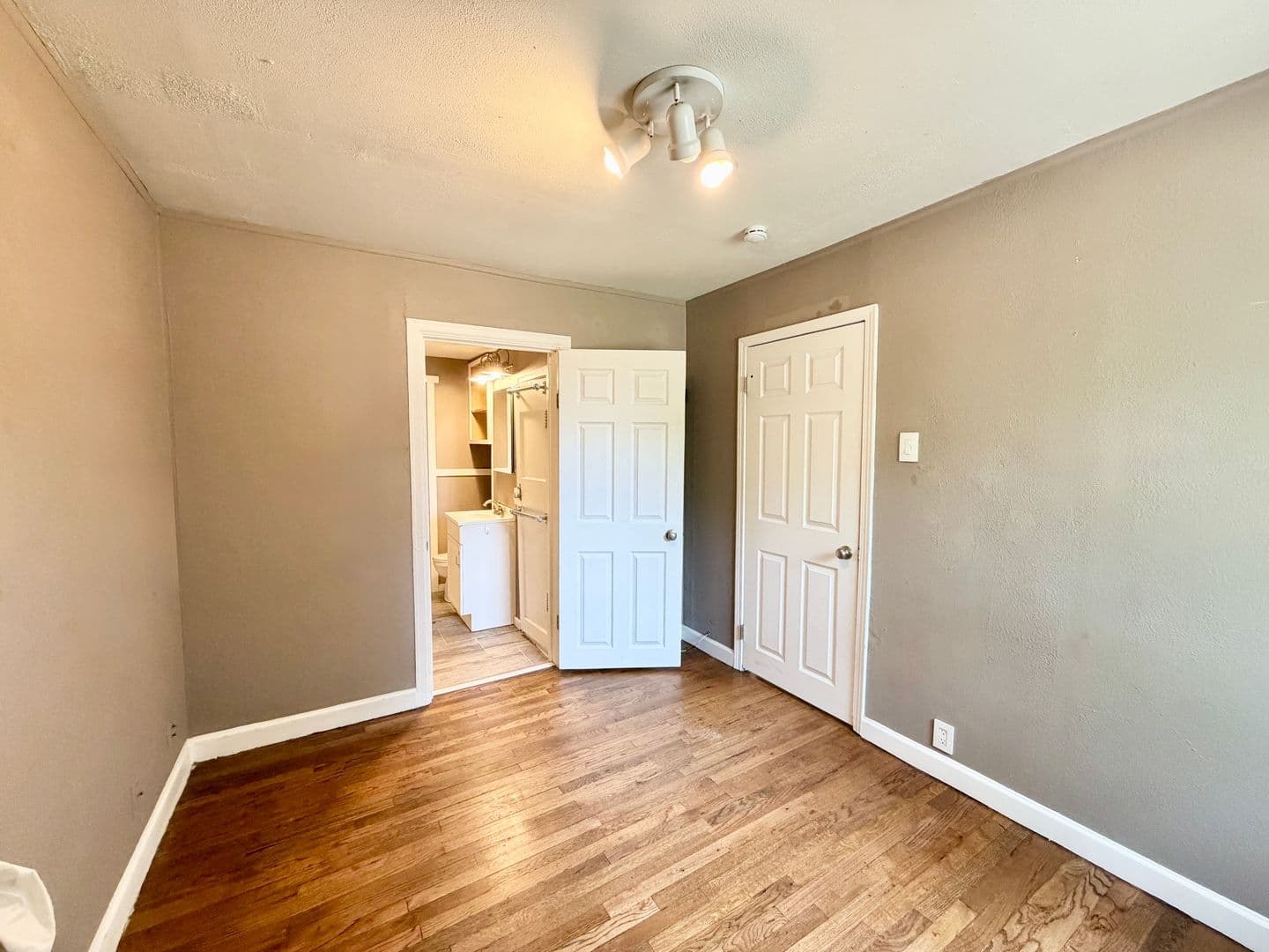 Englewood House: 3074 S. Elati St.