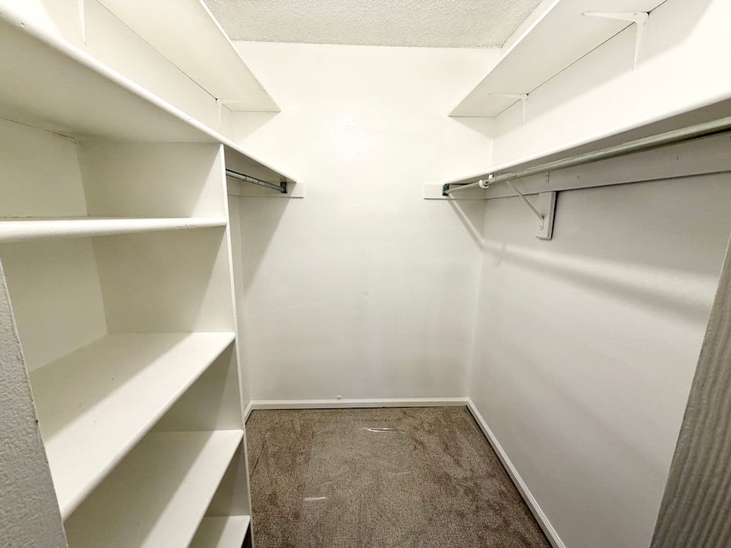 Lakewood Apartment: 400 Zang St. Apt 107