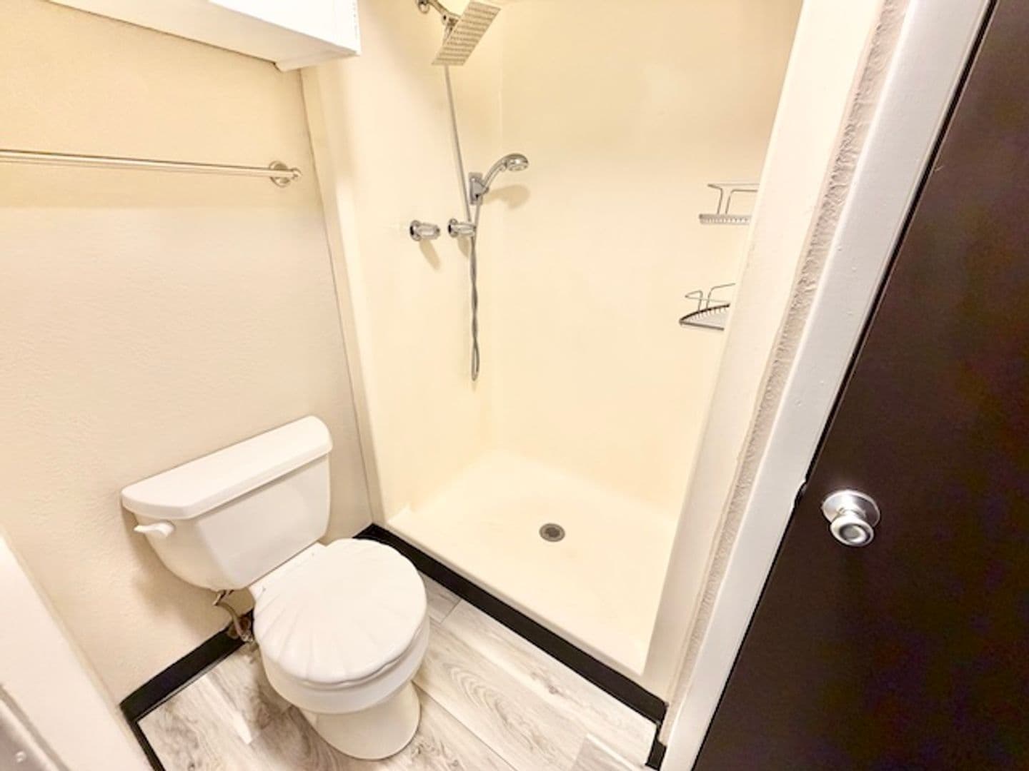 Lakewood Apartment: 954 S. Miller St.