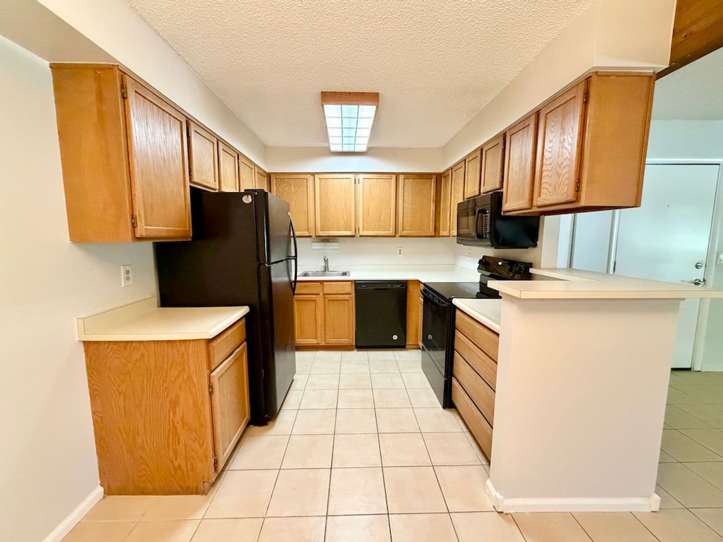 Lakewood Apartment: 400 Zang St. Apt 107