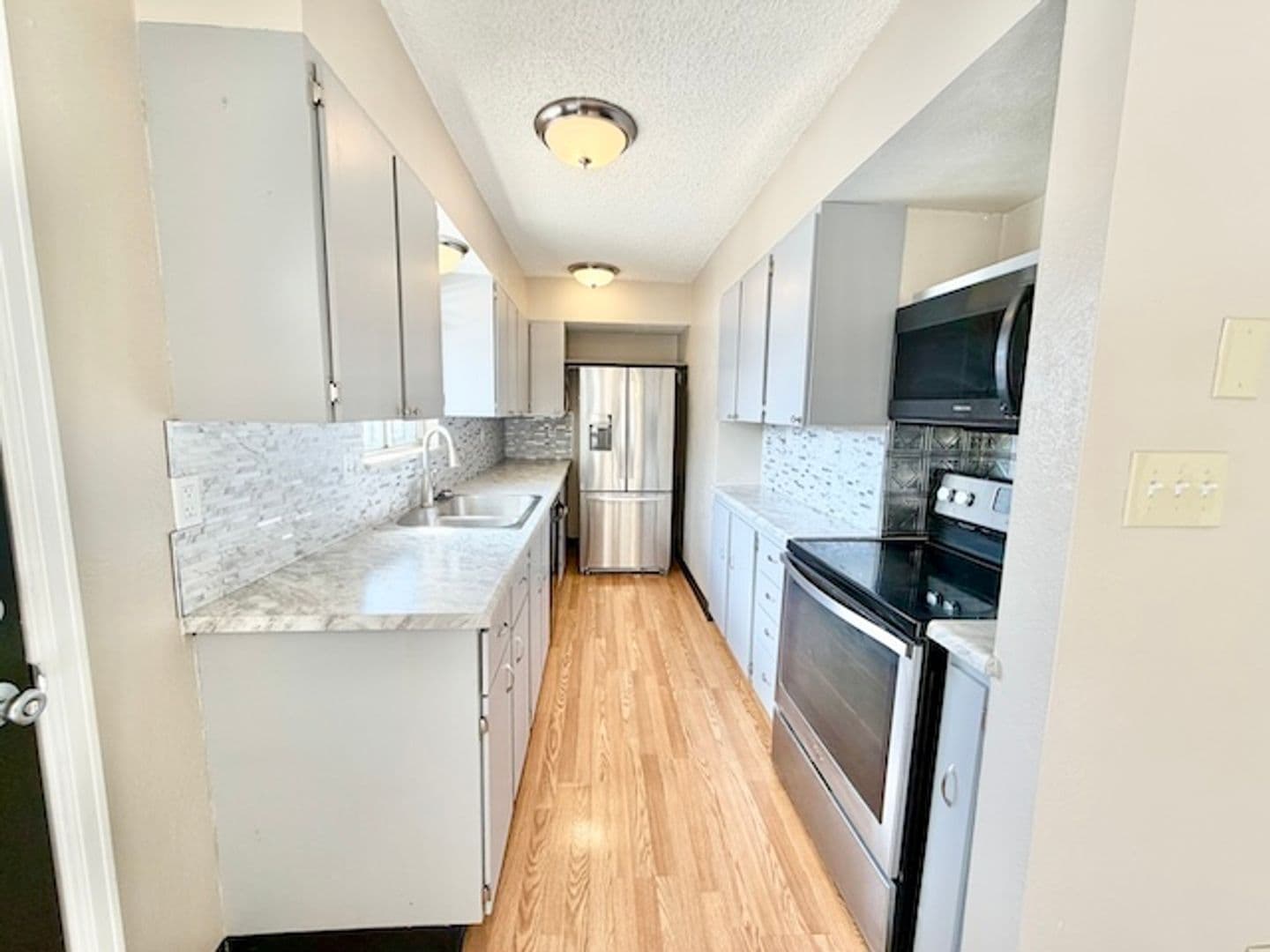 Lakewood Apartment: 954 S. Miller St.