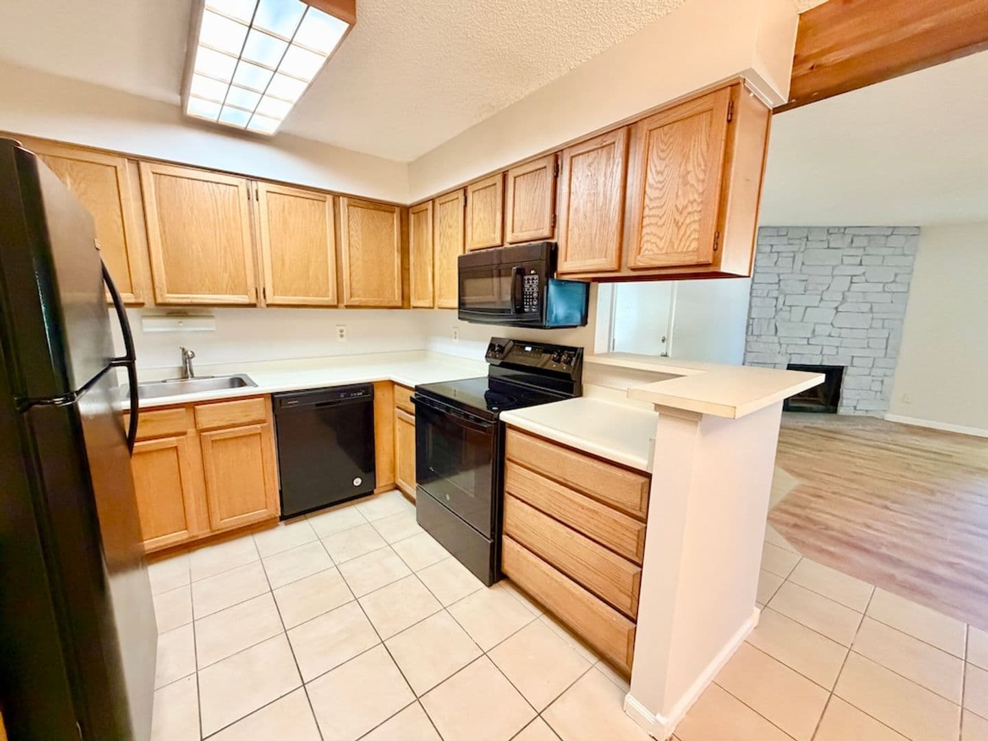 Lakewood Apartment: 400 Zang St. Apt 107