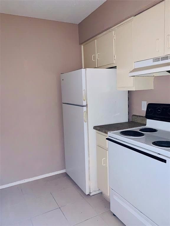 Houston Condo: 5625 Antoine Dr #607