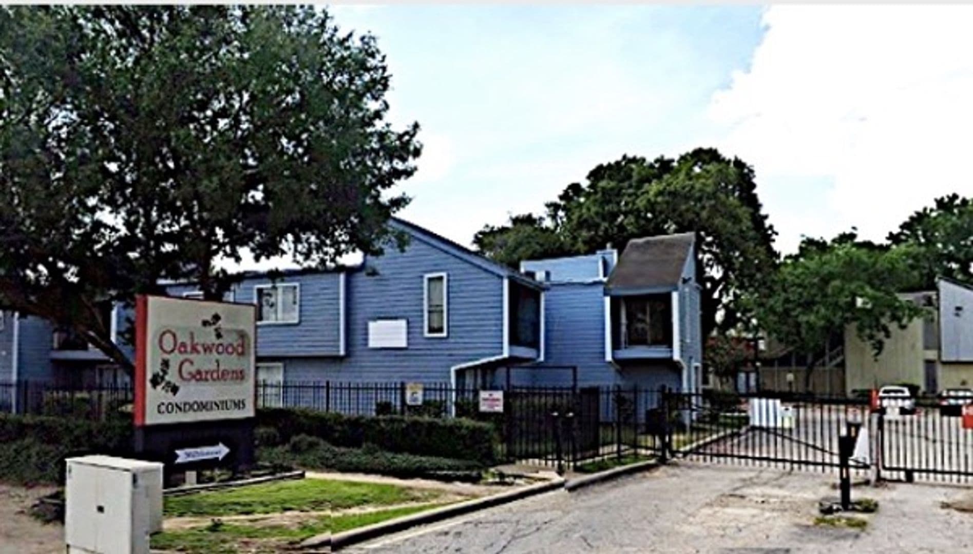 Houston House: 5625 Antoine Dr #901