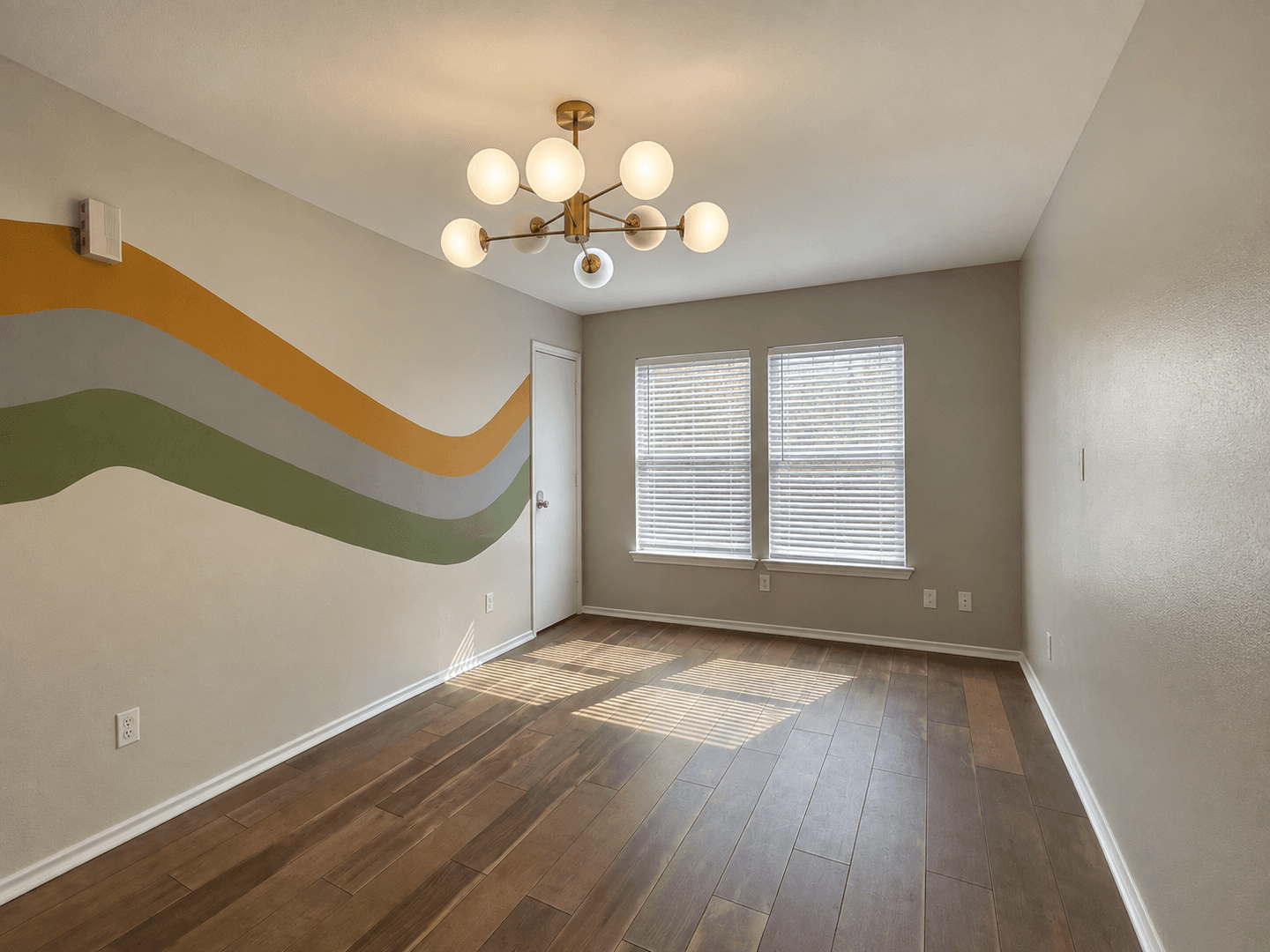 Houston Apartment: 2407 Bastrop St