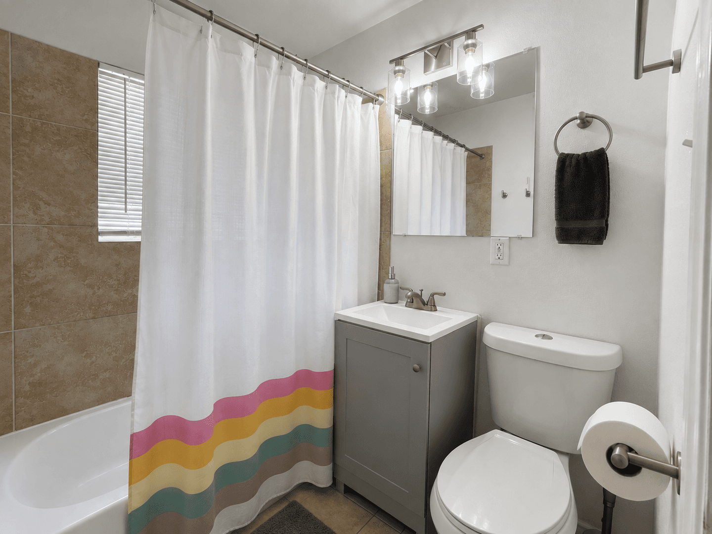 Houston Apartment: 2407 Bastrop St