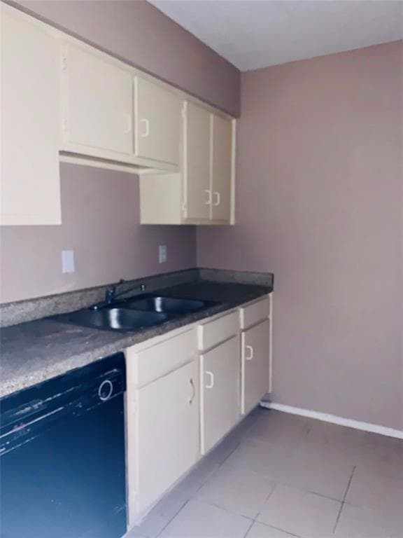 Houston Condo: 5625 Antoine Dr #607