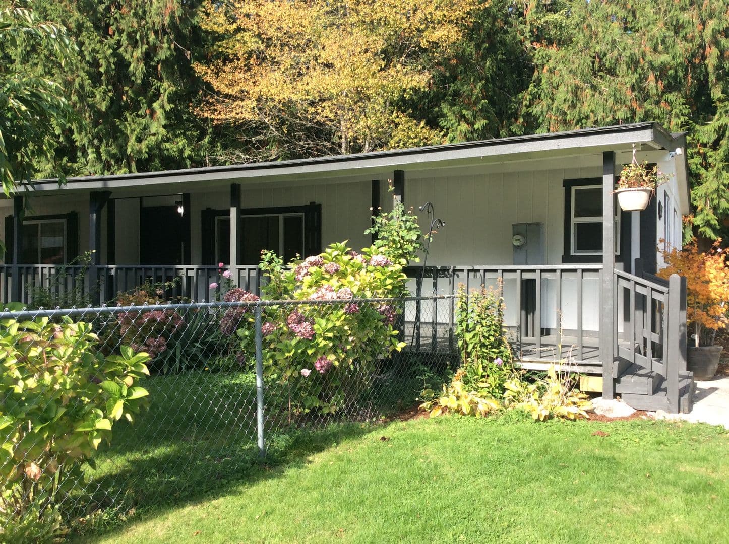Tacoma House: 11404 51st Avenue Ct E