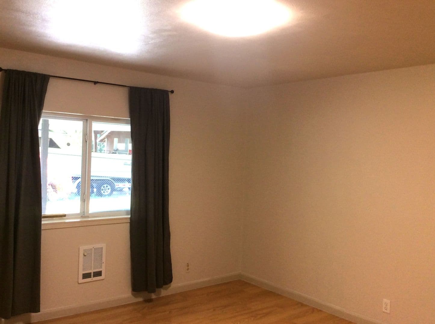 Tacoma House: 11404 51st Avenue Ct E