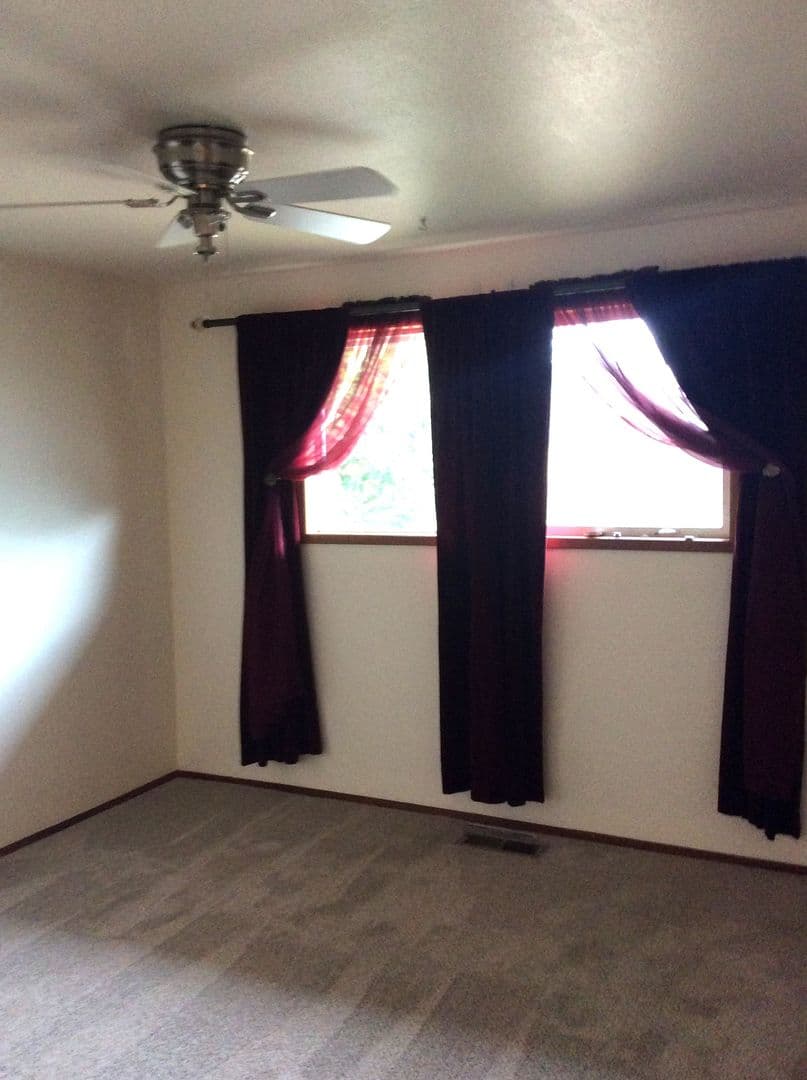 Tacoma House: 6555 Dash Pt. Blvd NE