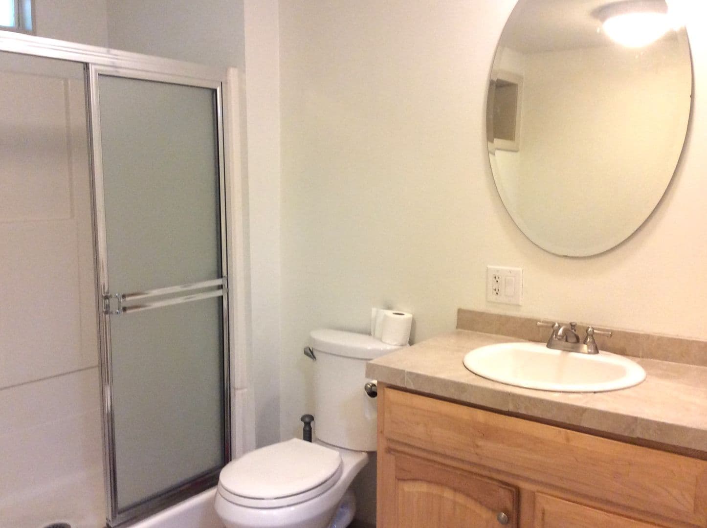 Tacoma House: 11404 51st Avenue Ct E