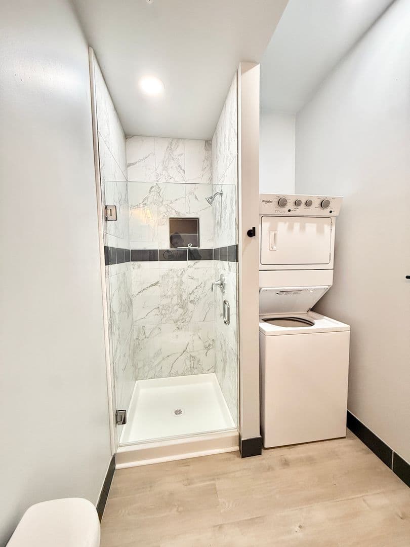 Pendleton Apartment: 19 SW Dorion Ave