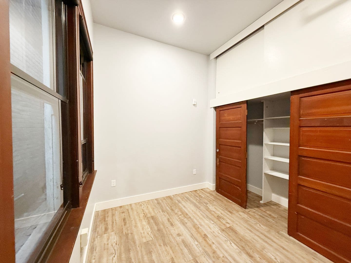 Pendleton Apartment: 17 SW Frazer Ave