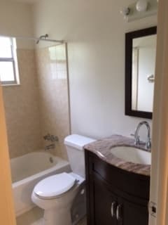 Palm Springs Apartment: 240-252-260 Alemeda Drive