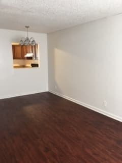 West Palm Beach Apartment: Laurel Way/Ceylon Court