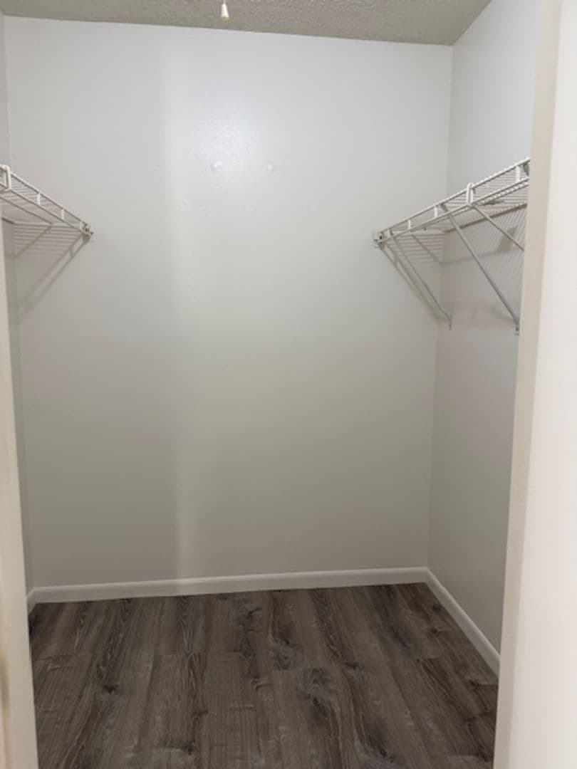 West Palm Beach Apartment: 525 Kirk Road