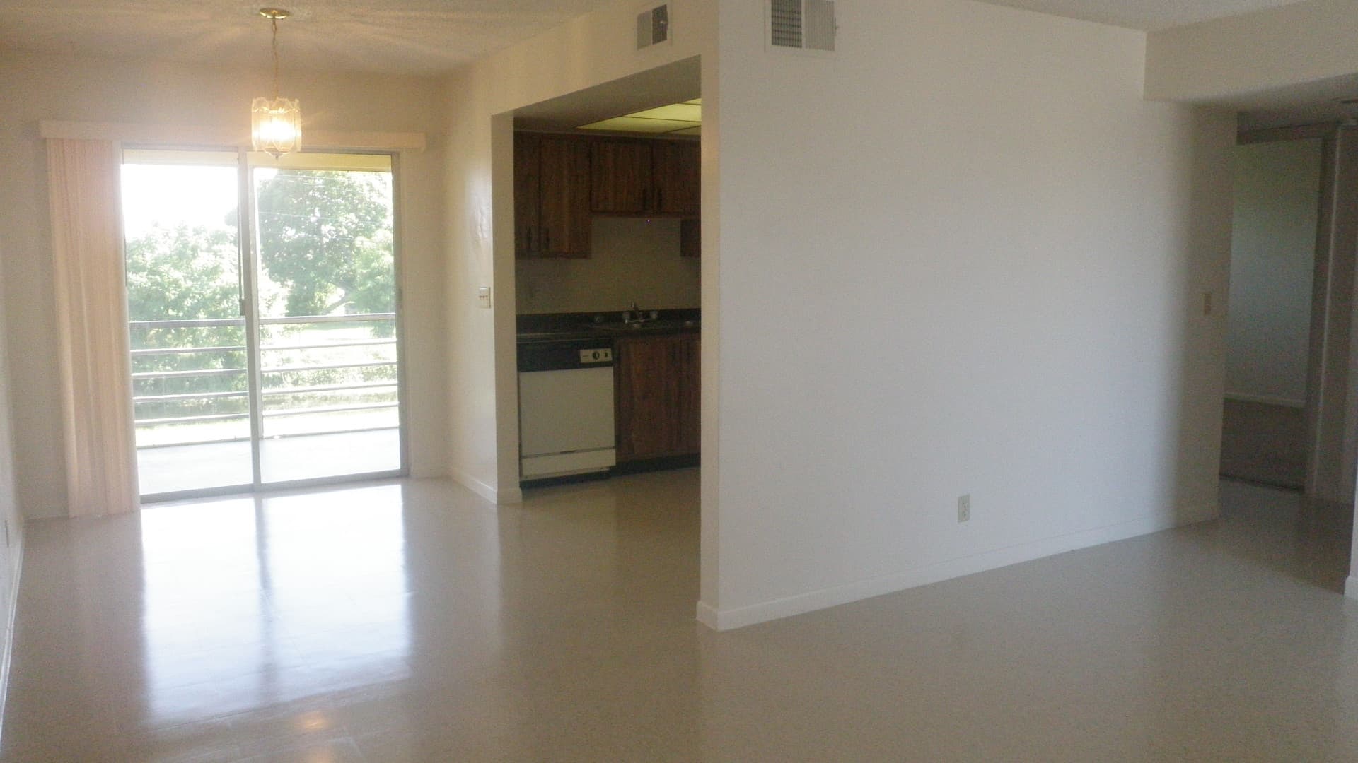 Palm Springs Apartment: 100-200-300 Rex Avenue