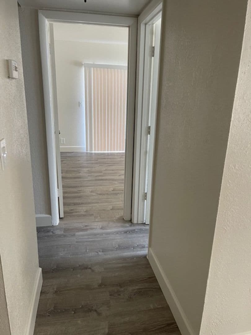 Palm Springs Apartment: 240-252-260 Alemeda Drive